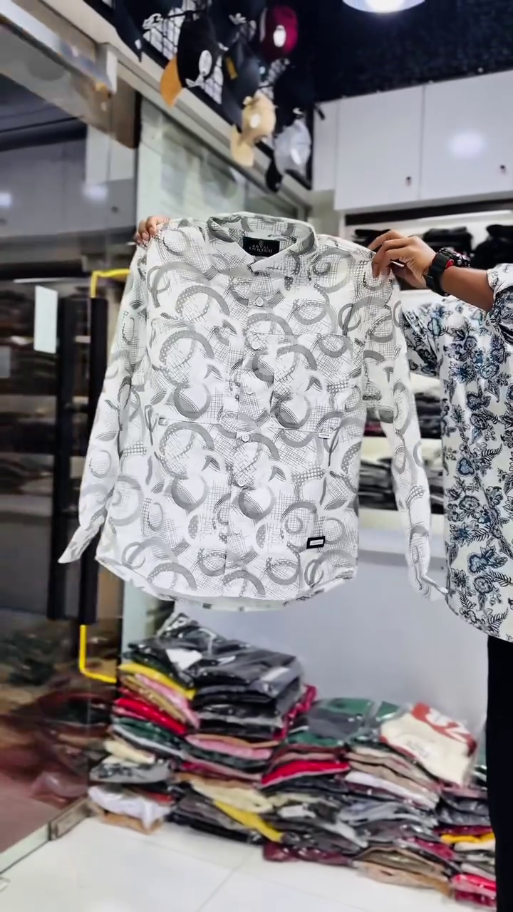 Men Comfort Fit Abstract Printed Spread Collar Casual Shirt - Image 4