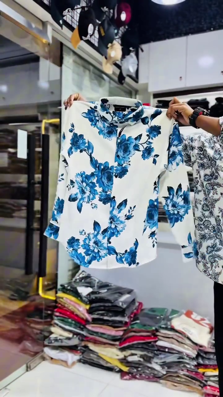 Men Comfort Fit Abstract Printed Spread Collar Casual Shirt - Image 3