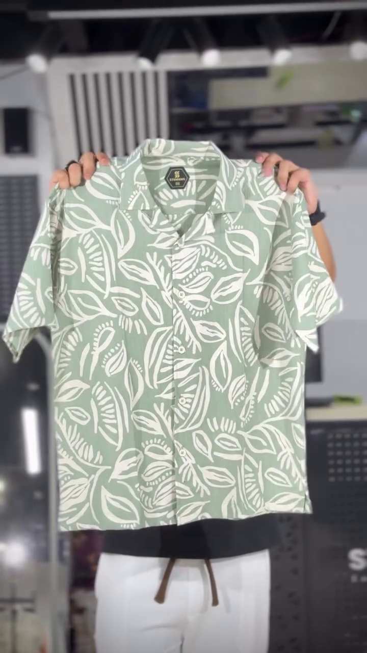 Comfort Spread Collar Geometric Printed Opaque Shirt - Image 3