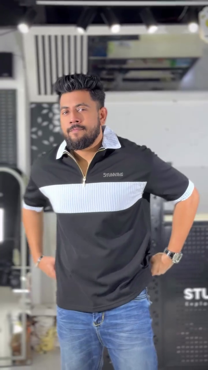 Men Colourblocked Polo Collar T-shirt - Image 10