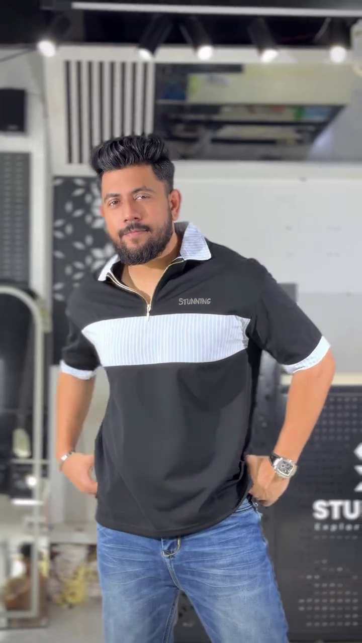 Men Colourblocked Polo Collar T-shirt - Image 9