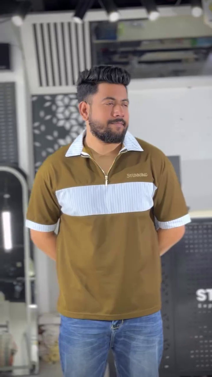 Men Colourblocked Polo Collar T-shirt - Image 5