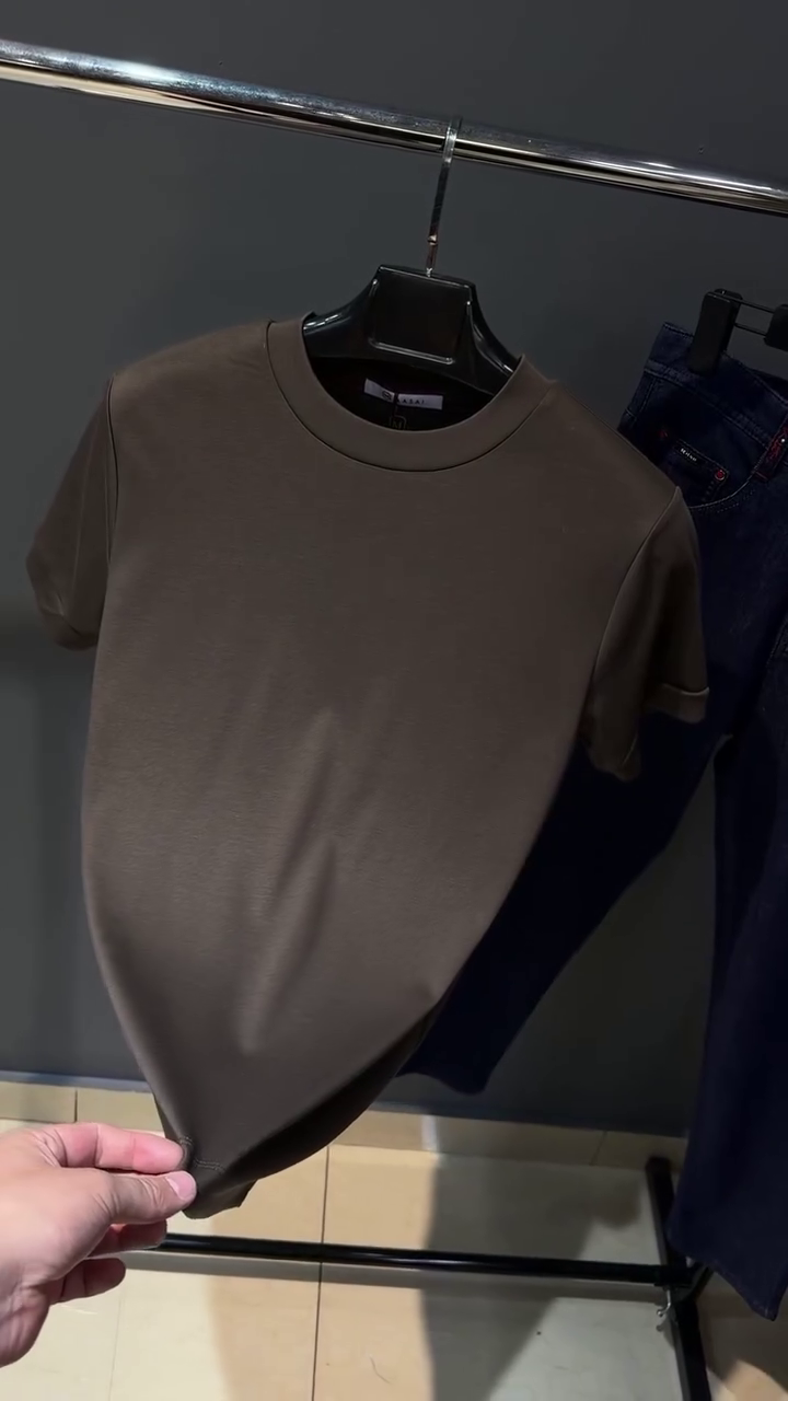 Men T-shirt - Image 4