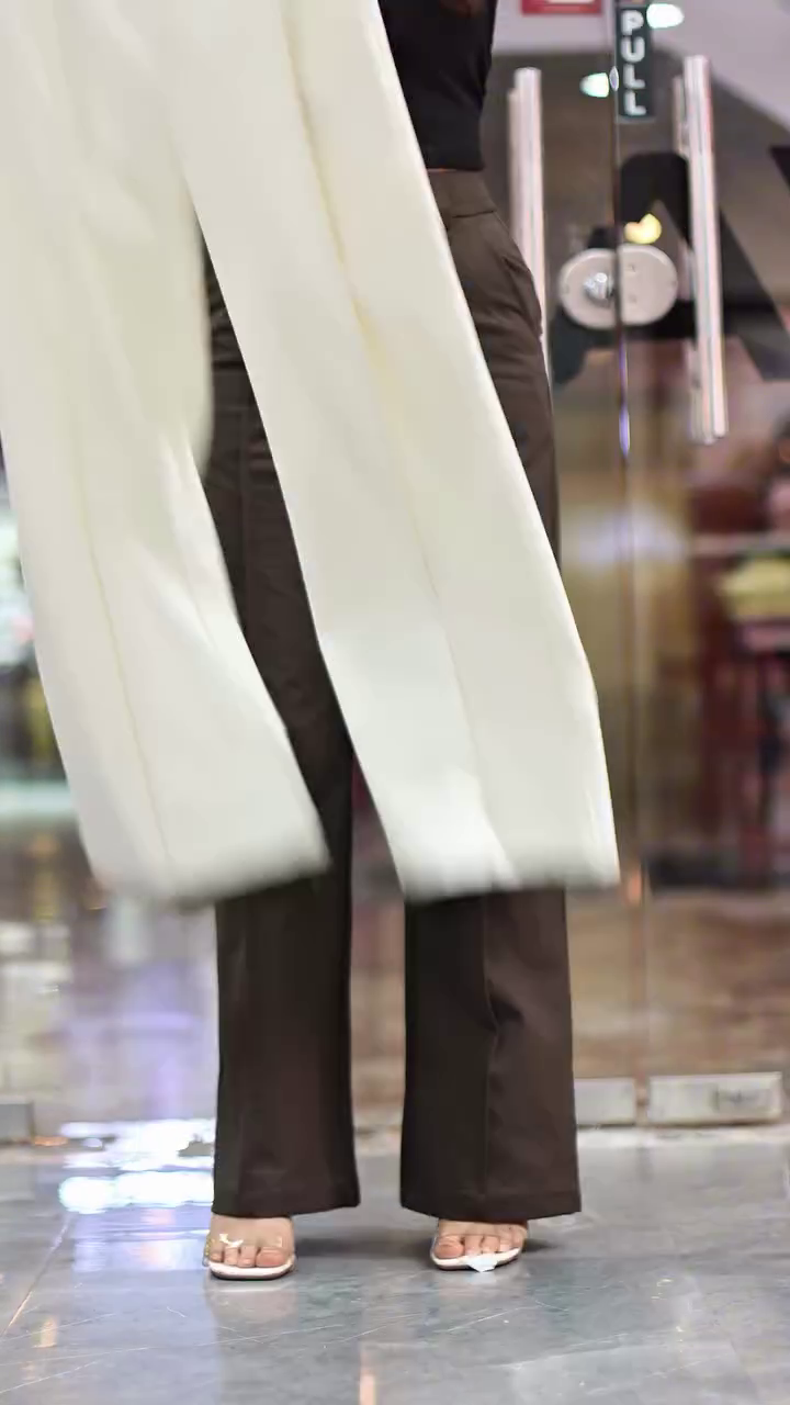 Women Solid Pleated Mid-Rise Regular Trousers - Image 9