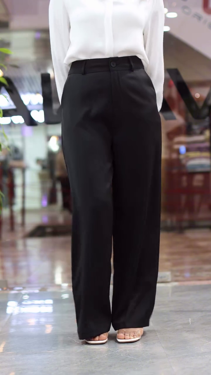 Women Maroon Trouser - Image 5