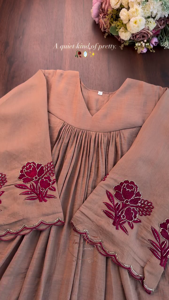 Embroidered Round Neck Top & Palazzos Co-Ords - Image 7