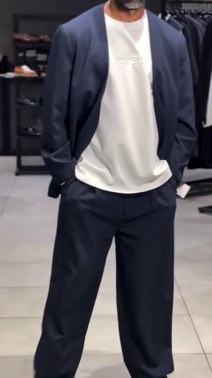 Navy Blue Single-Breasted Smart Casual Blazer - Image 7