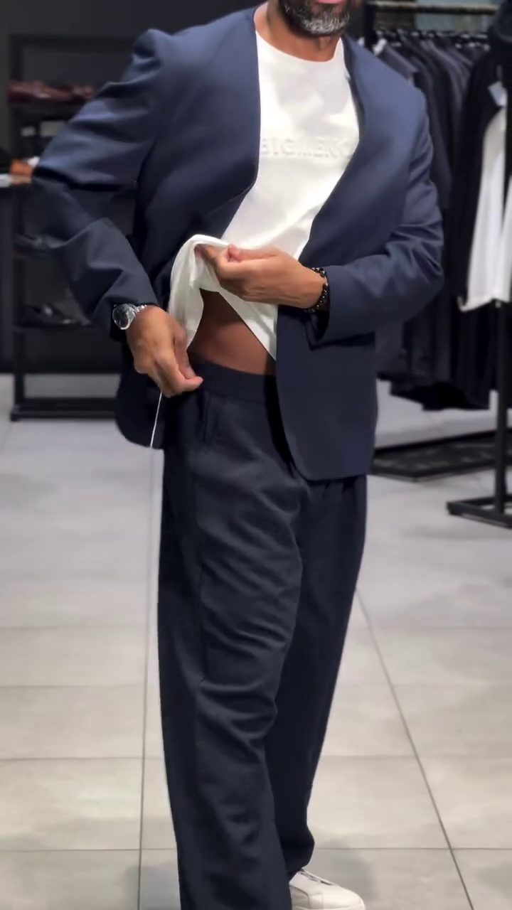 Navy Blue Single-Breasted Smart Casual Blazer - Image 6